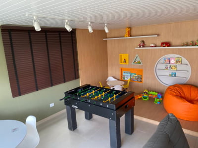 Persiana Horizontal 50mm Madeira Sintética Pintura Especial com Fita Decorativa