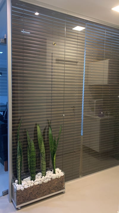 Persiana Horizontal PVC Coleção Madeira 50mm Cor Ipê