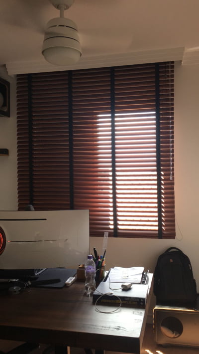 Persiana Horizontal Pvc Madeira com Fita Decorativa